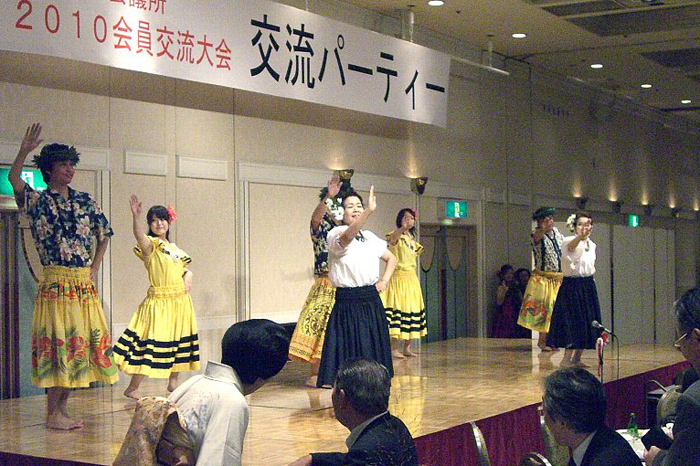 http://tamionet.com/blog/image/20101001-2_kaigisyo.jpg