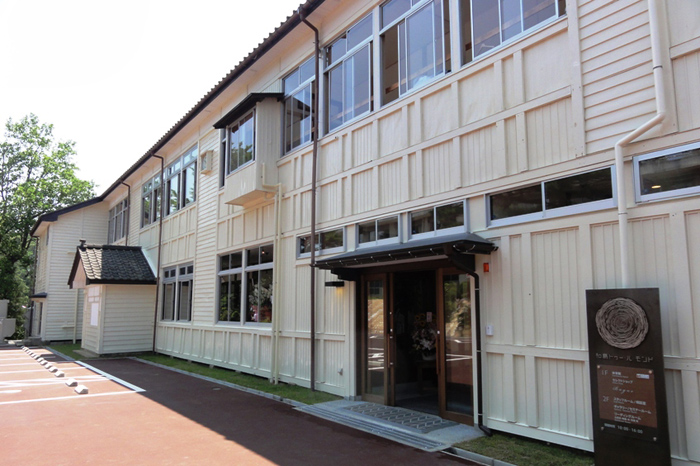 http://tamionet.com/blog/image/20120706-2_washima-restaurant.jpg